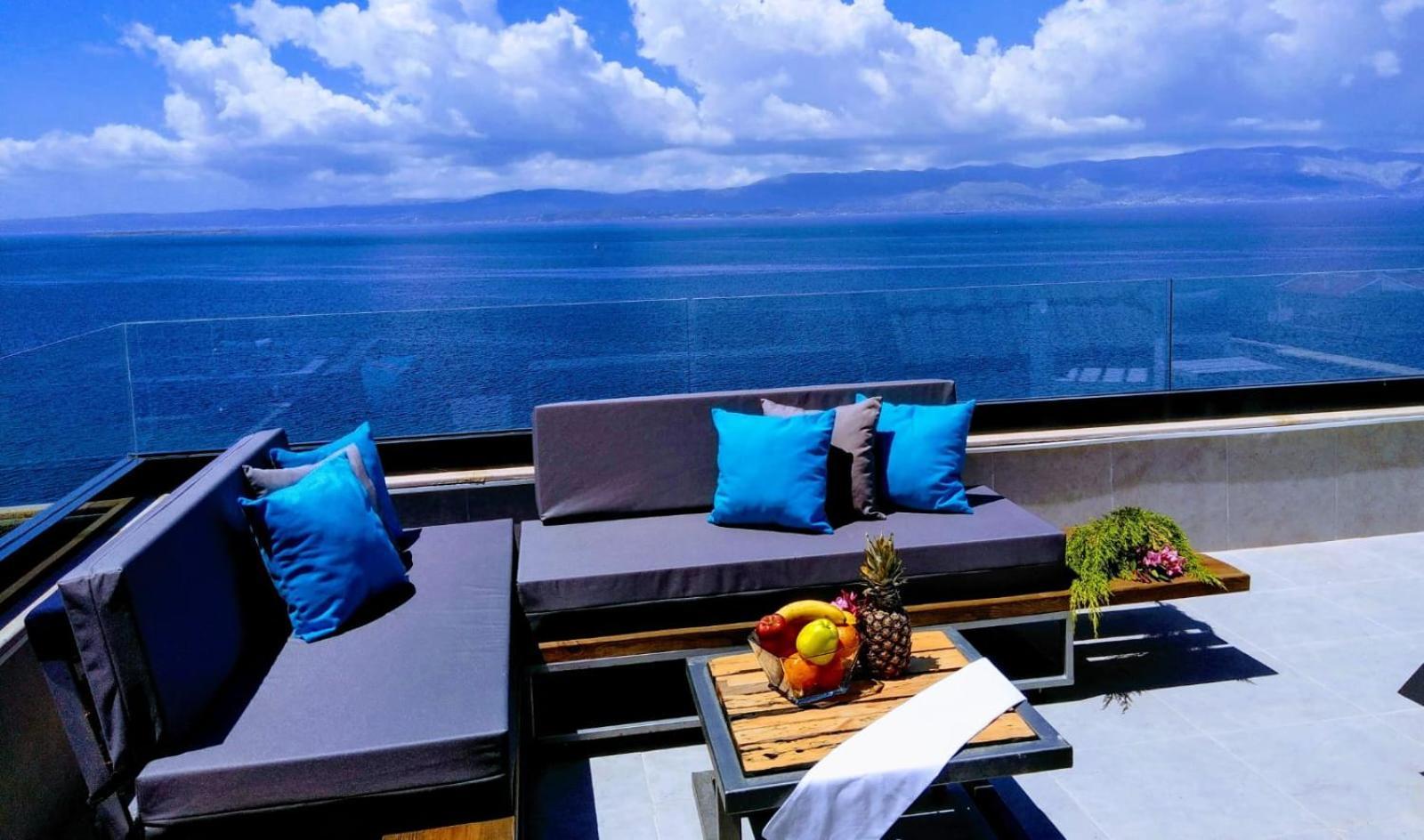 Çeşme Mavi Panorama Villa מראה חיצוני תמונה